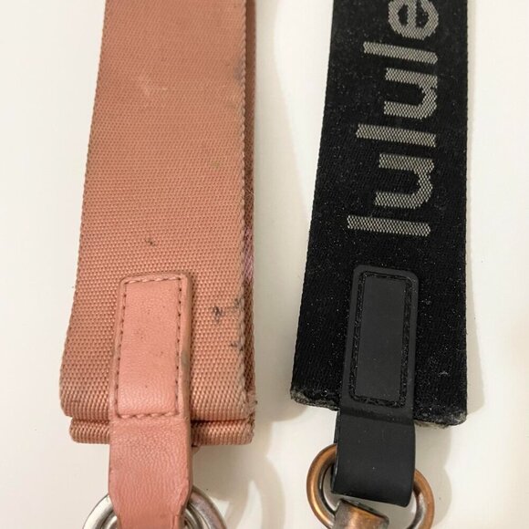 Lot of 2 Lululemon Keychains Needs Cleaning - Picture 7 of 16